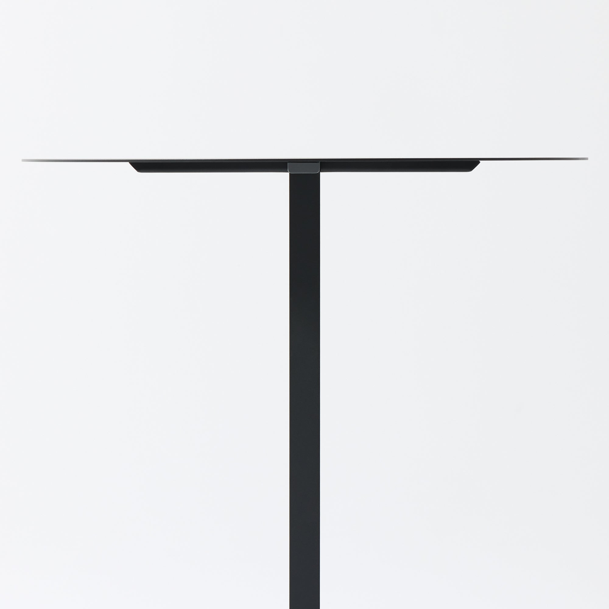 SOLID STEEL HIGH DINER TABLE ROUND