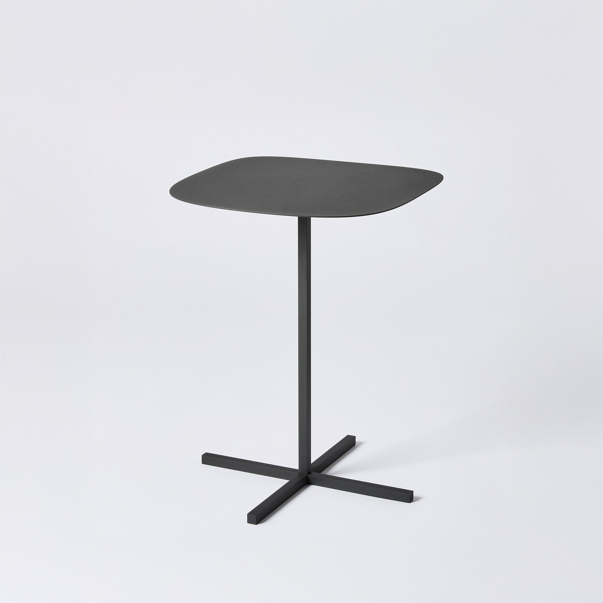SOLID STEEL TABLE