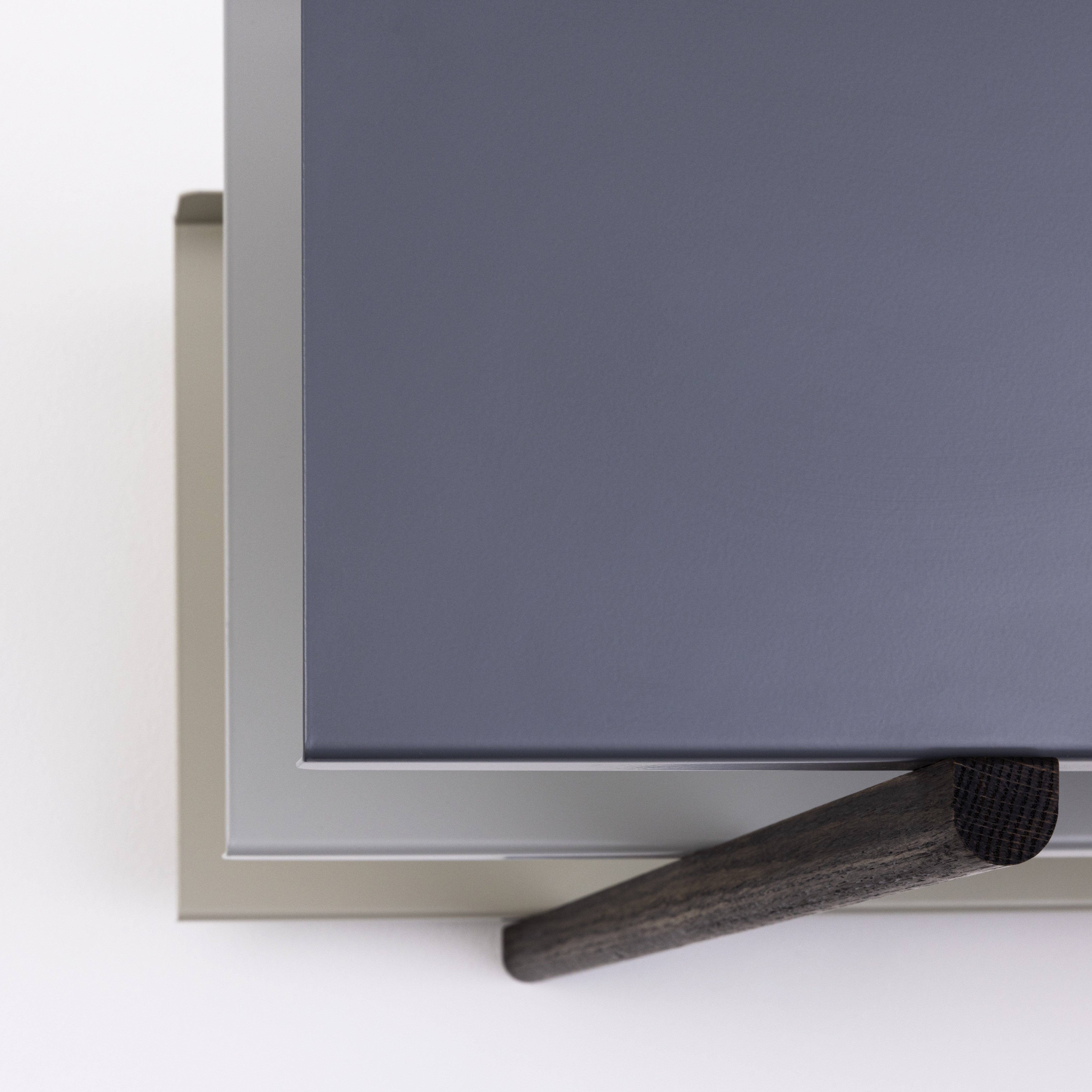 MARGE SHELF OIL FINISH