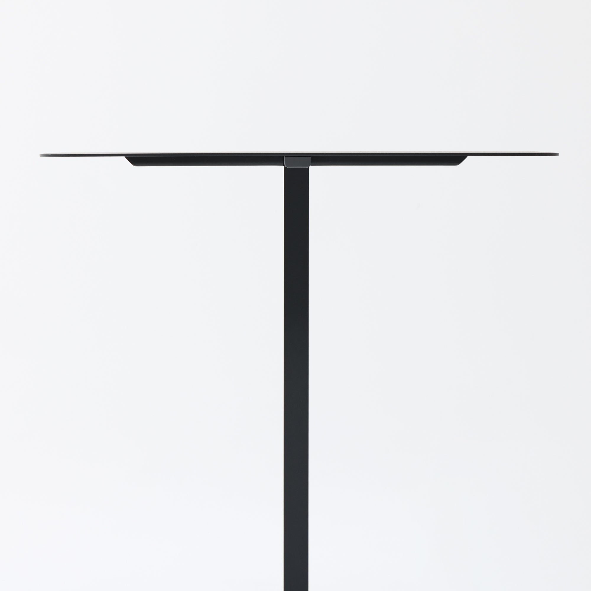 SOLID STEEL DINER TABLE ROUND