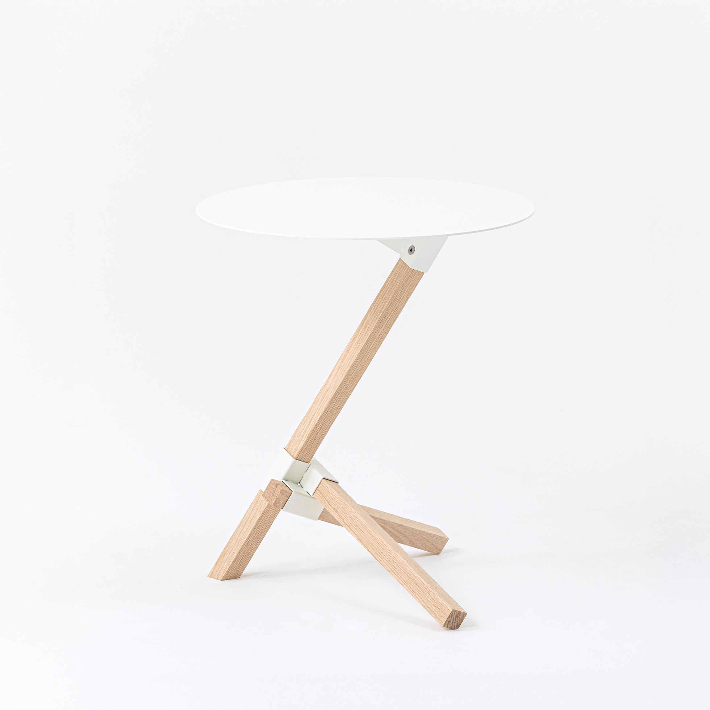 TRE SIDE TABLE